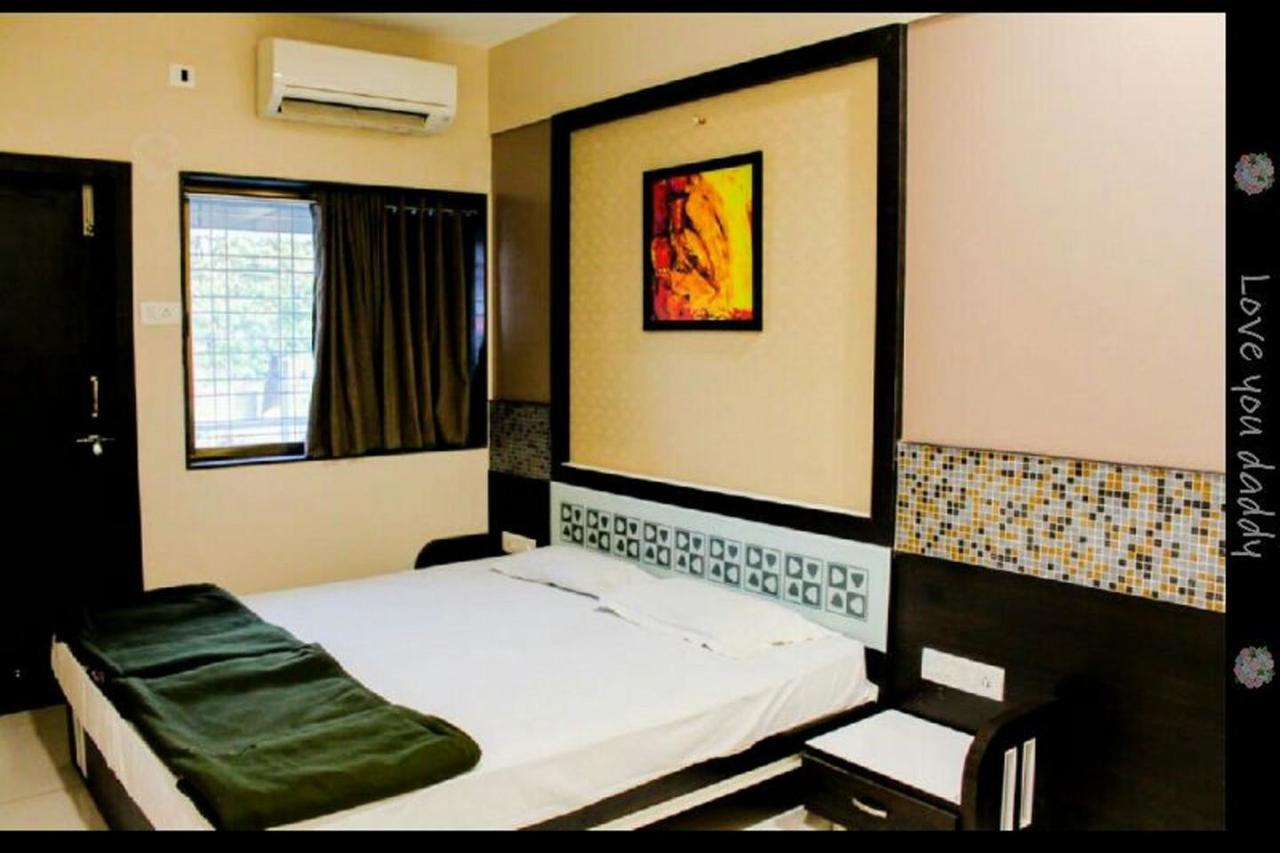 Hotel Oberoi Ahmednagar Exterior foto